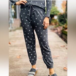 DYLAN snowflake thermal jogger in black SZ large bottom only NWT
